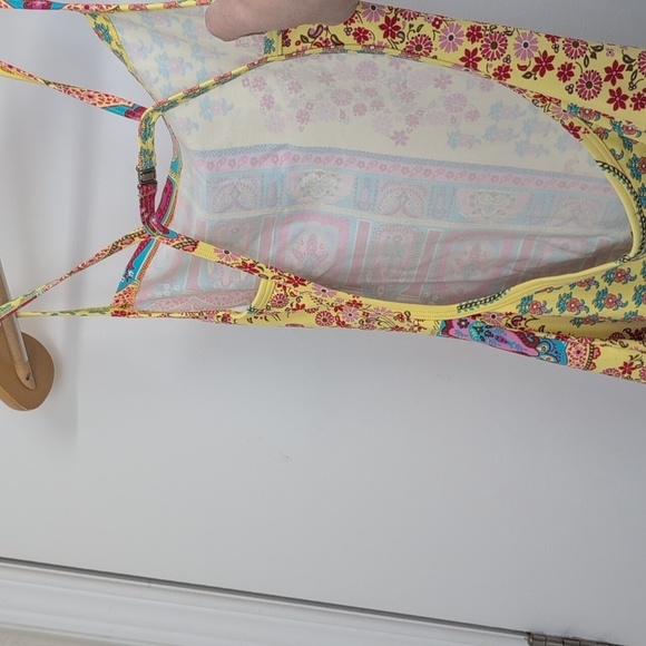 MALI YELLOW COVERUP DRESS SIZE MEDIUM - Picture 5 of 6